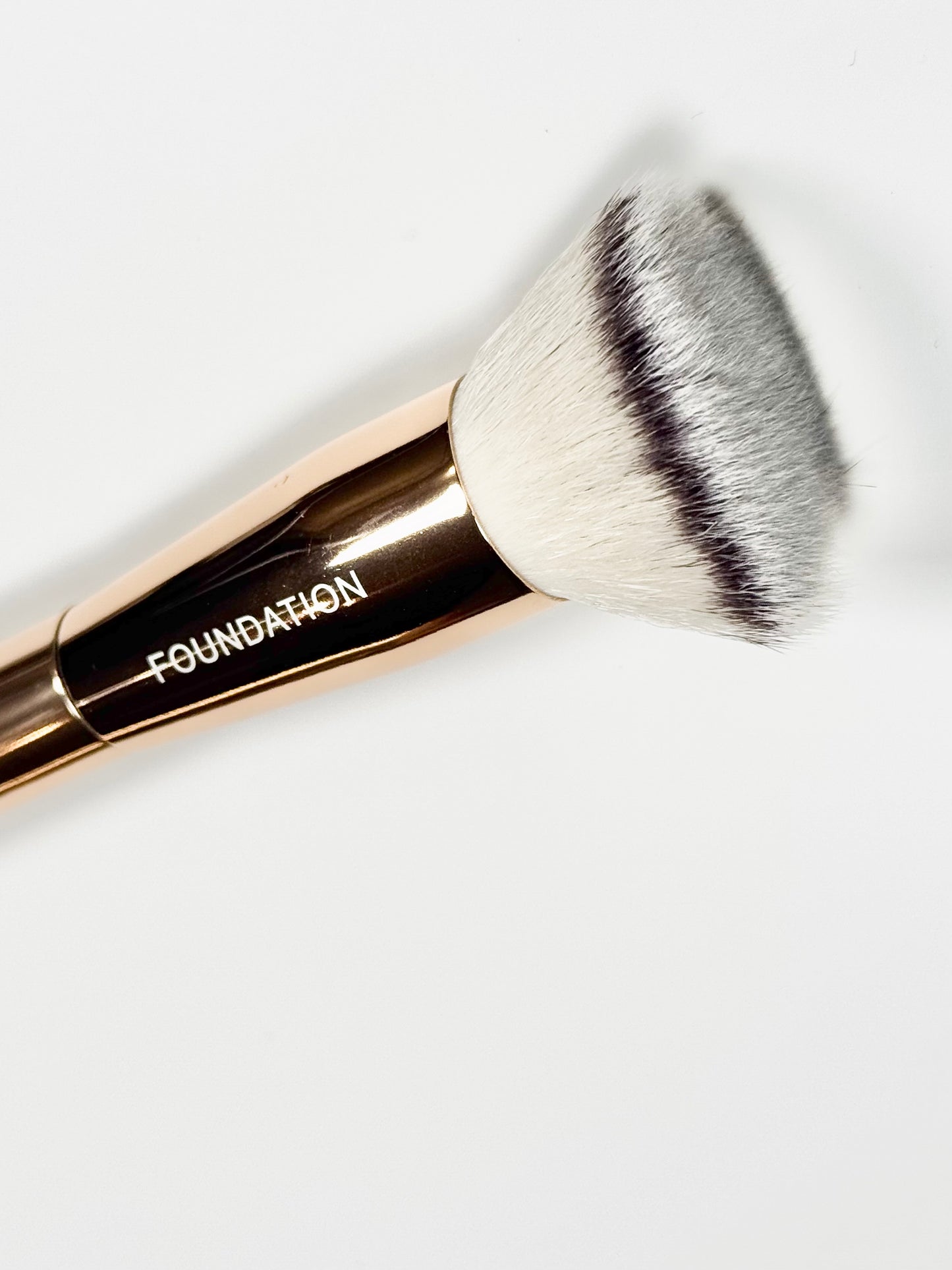 Foundation & Contour Brush