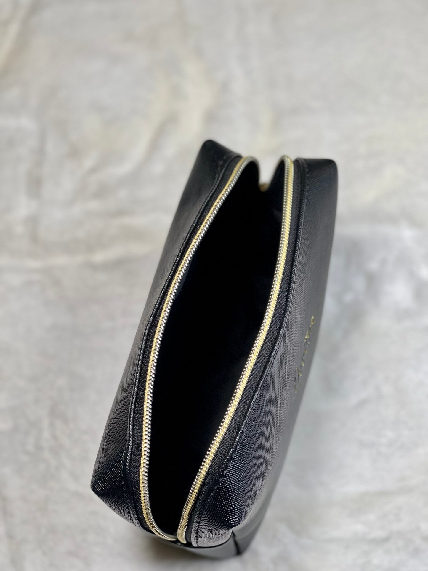 Medium Toiletry Bag
