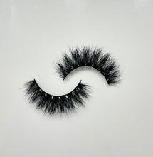 Load image into Gallery viewer, Go Getter Mink Lashes