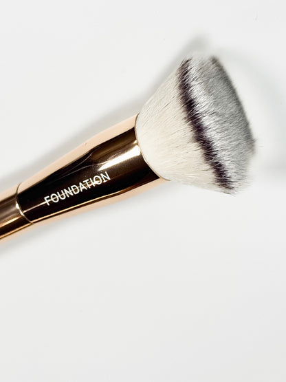 Foundation & Contour Brush