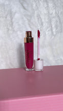 Load image into Gallery viewer, Emma Mattified Lippie